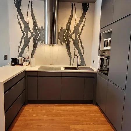 Sleek With Premium Amenities Κωνσταντινούπολη
