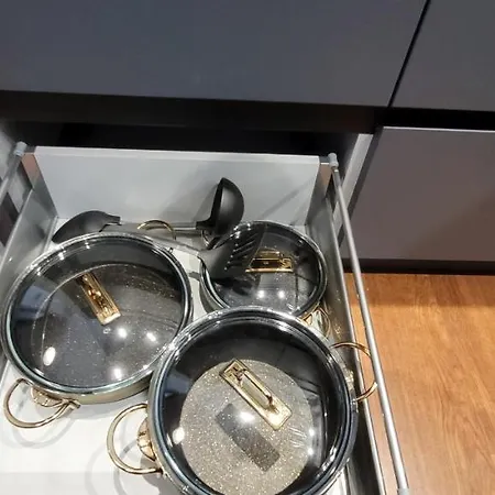 Διαμέρισμα Sleek With Premium Amenities